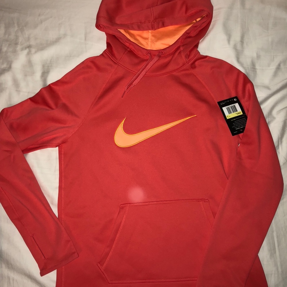 BRAND NEW women’s nike thermal dri fit sweatshirt